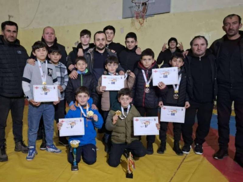 20-22 დეკემბერს თეთრიწყაროში  ჩატარდა მუნიციპალური პირველობა თავისუფალ ჭიდაობაში